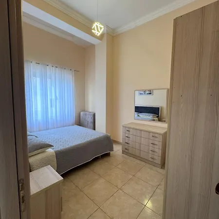 Lovely With Balcony Casa vacanze