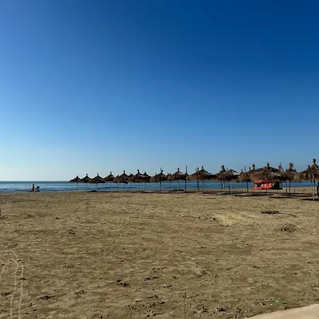 Lovely With Balcony Casa vacanze